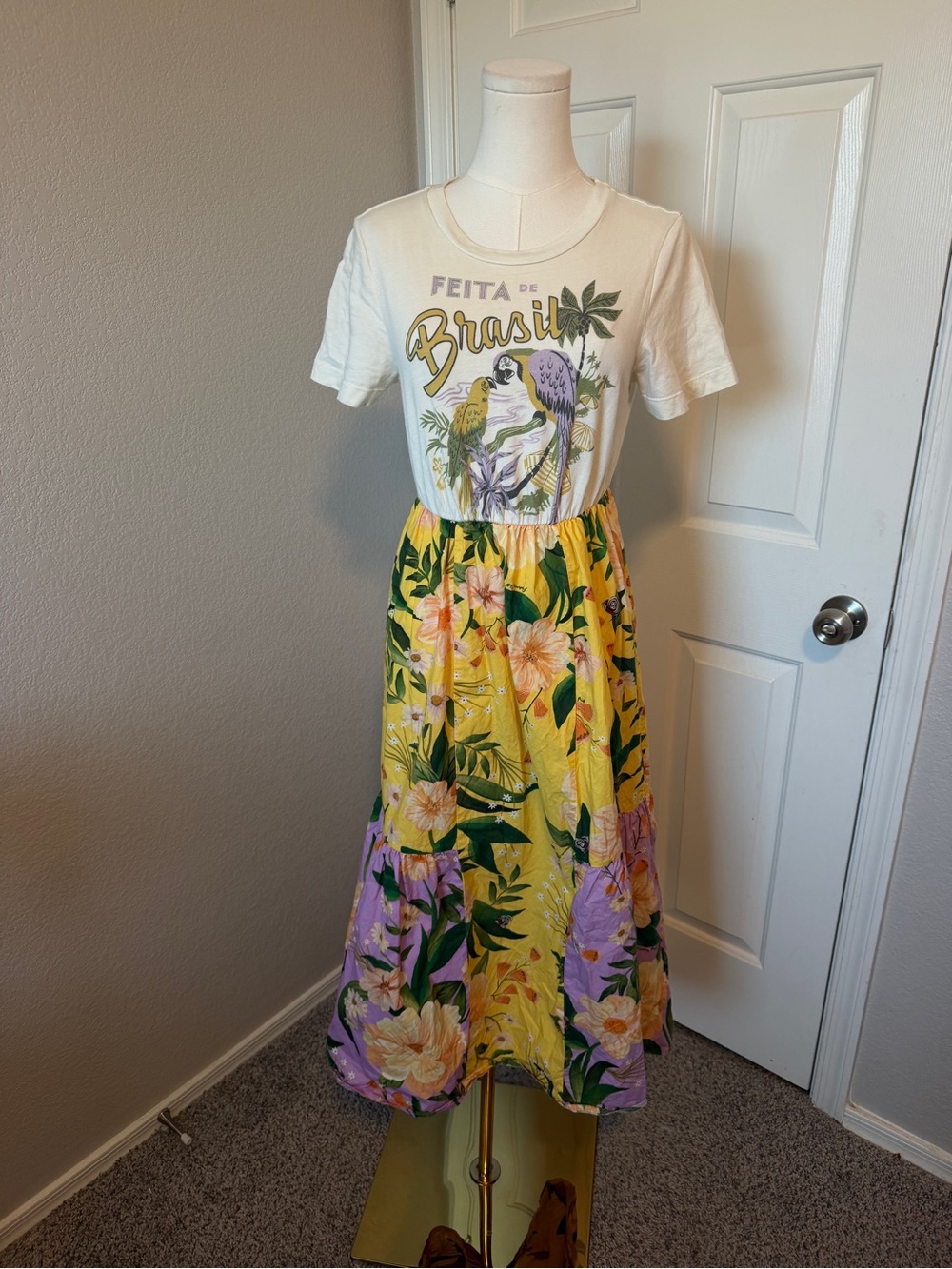 Farm Rio Tiered Maxi Shirt Dress features a graphic "Feita de Brasil" - Picture 2 of 6